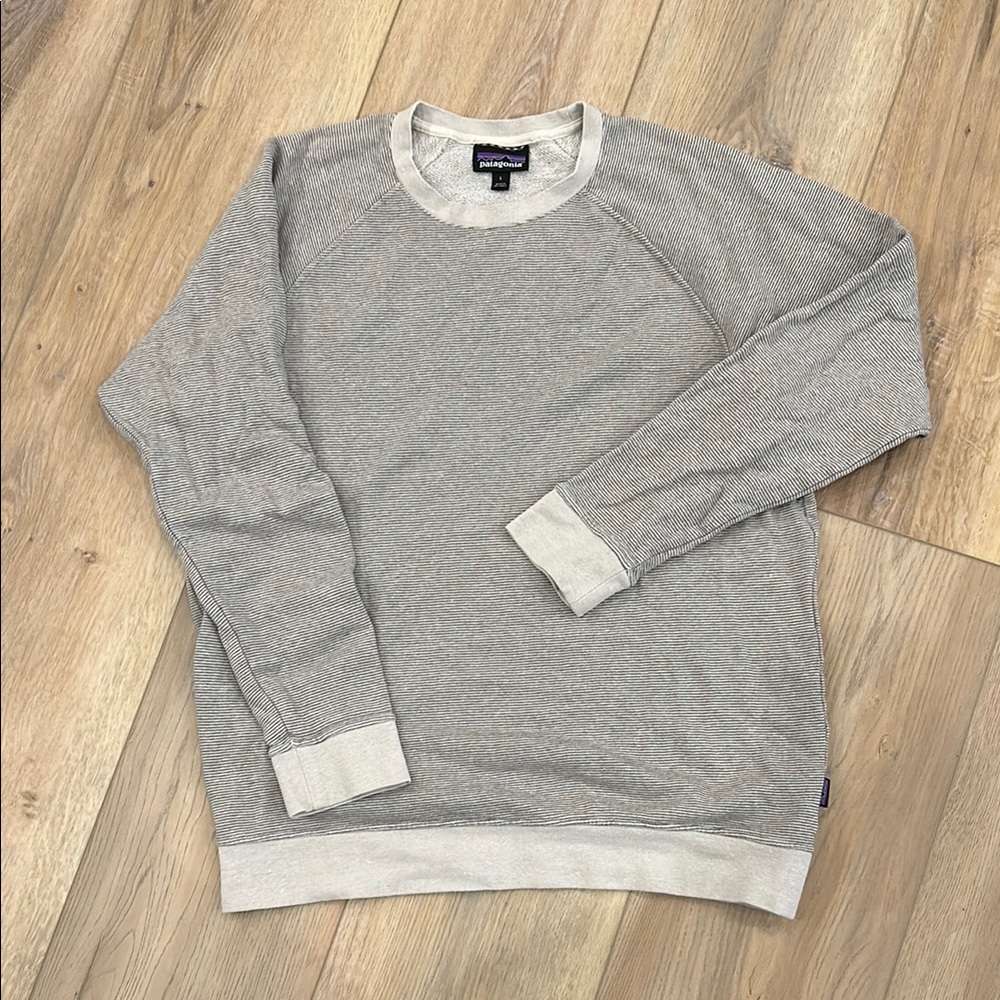 Patagonia Pull Over / Sweater